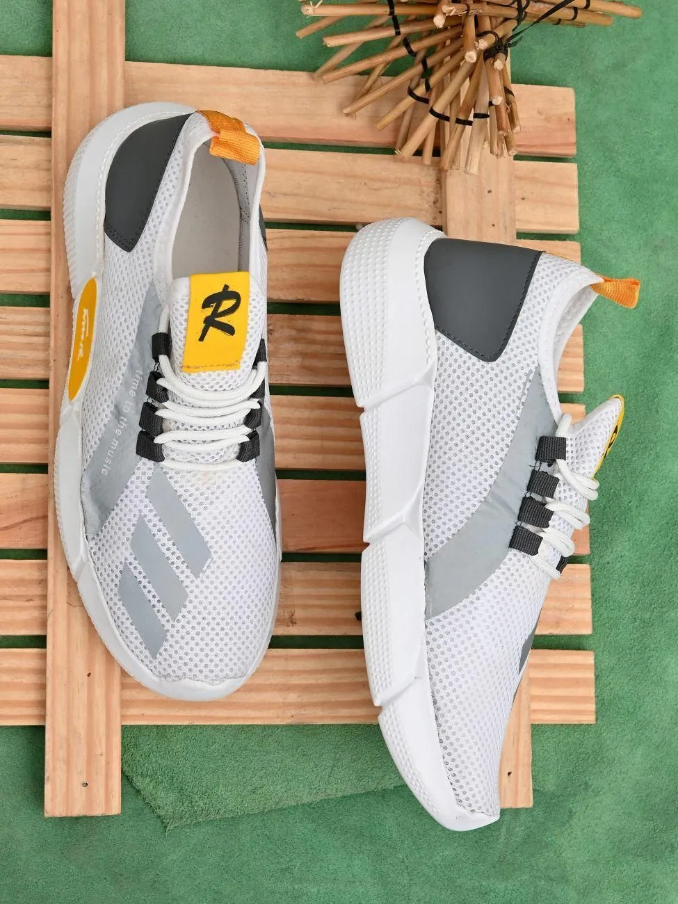 ANTI SLIP SPORTS SHOES