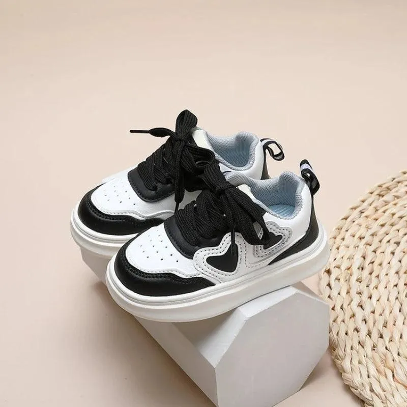 Children's Casual Shoes - Girls' Hearts Pattern Patchwork Sneakers - TSS240