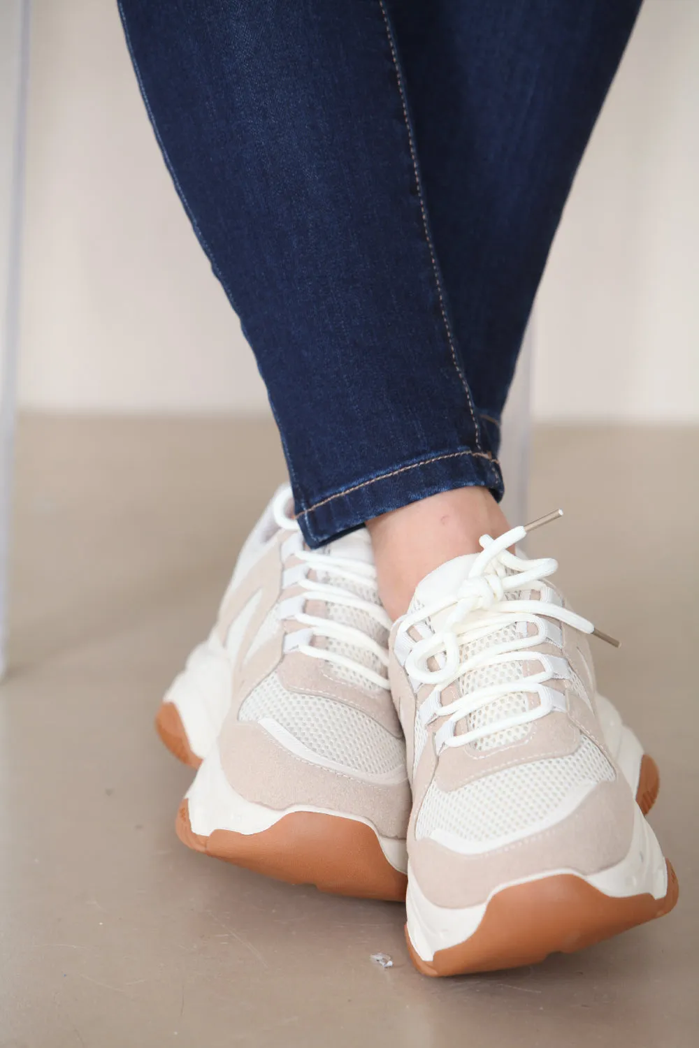 CREAM CHUNK SOLE DESIGNER LACE UP TRAINERS