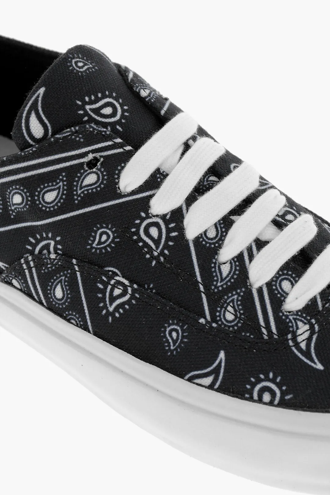 Marcelo Burlon Bandana Motif Canvas VIENTO Low Top Sneakers