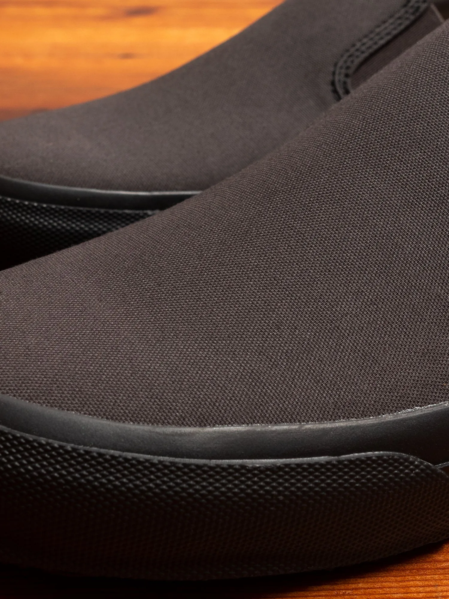 Sidegoa Slip-On Sneaker in Charcoal