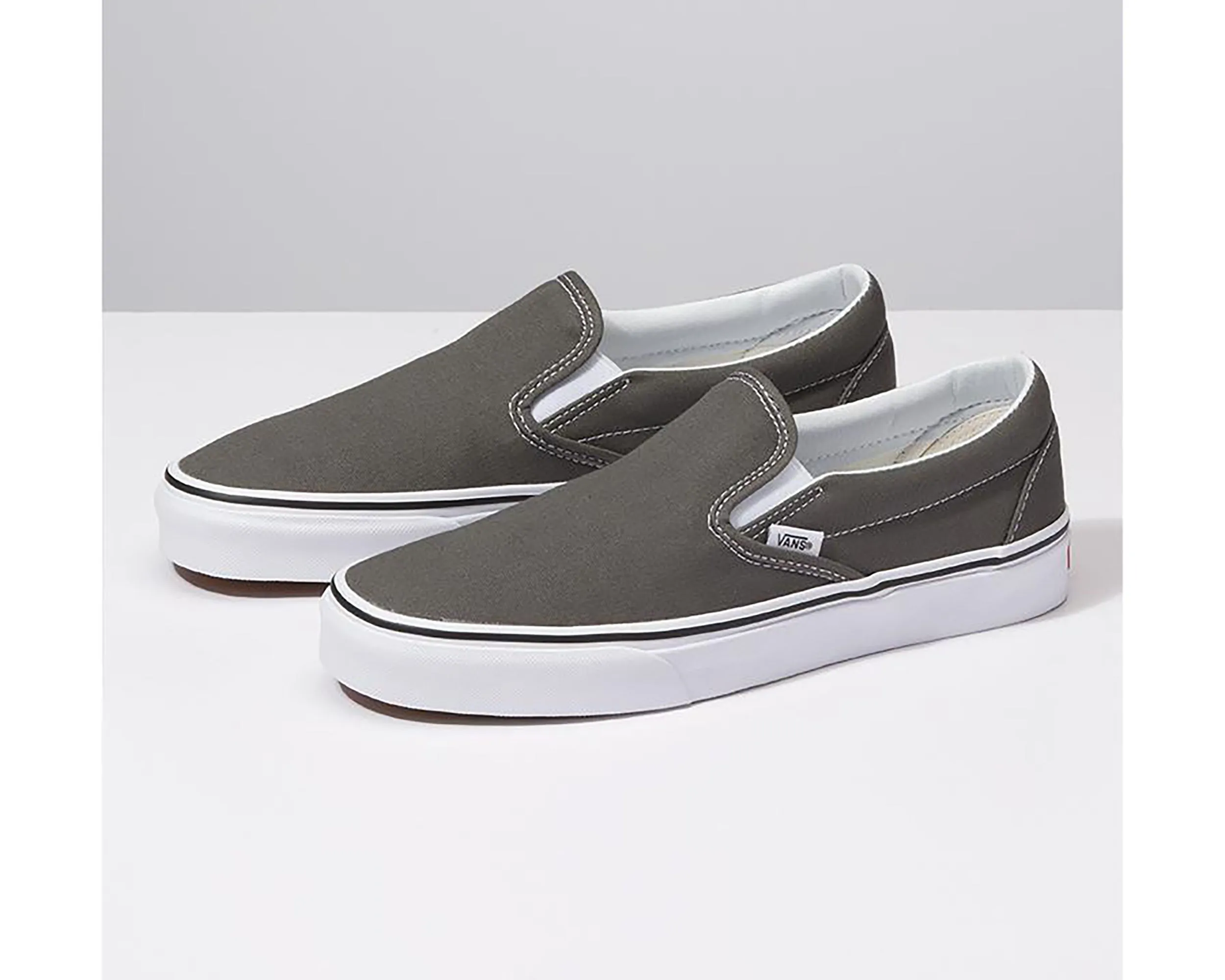 Unisex Classic Slip-On