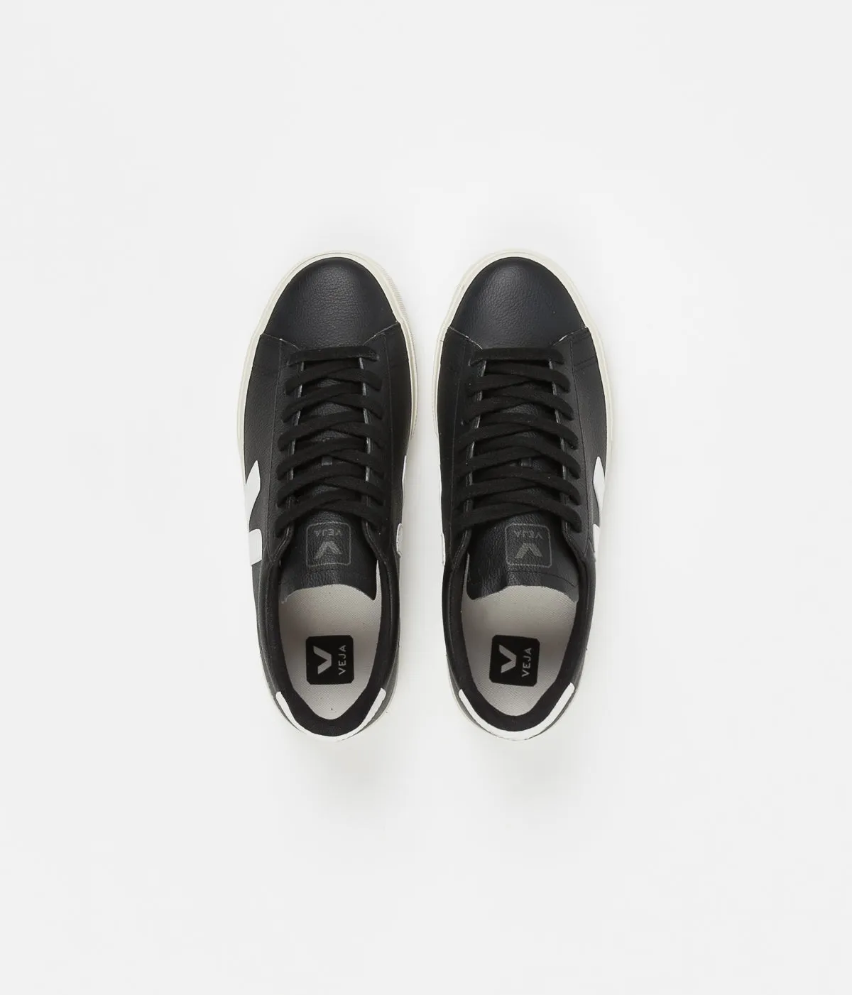 Veja Womens Campo ChromeFree Shoes - Black / White