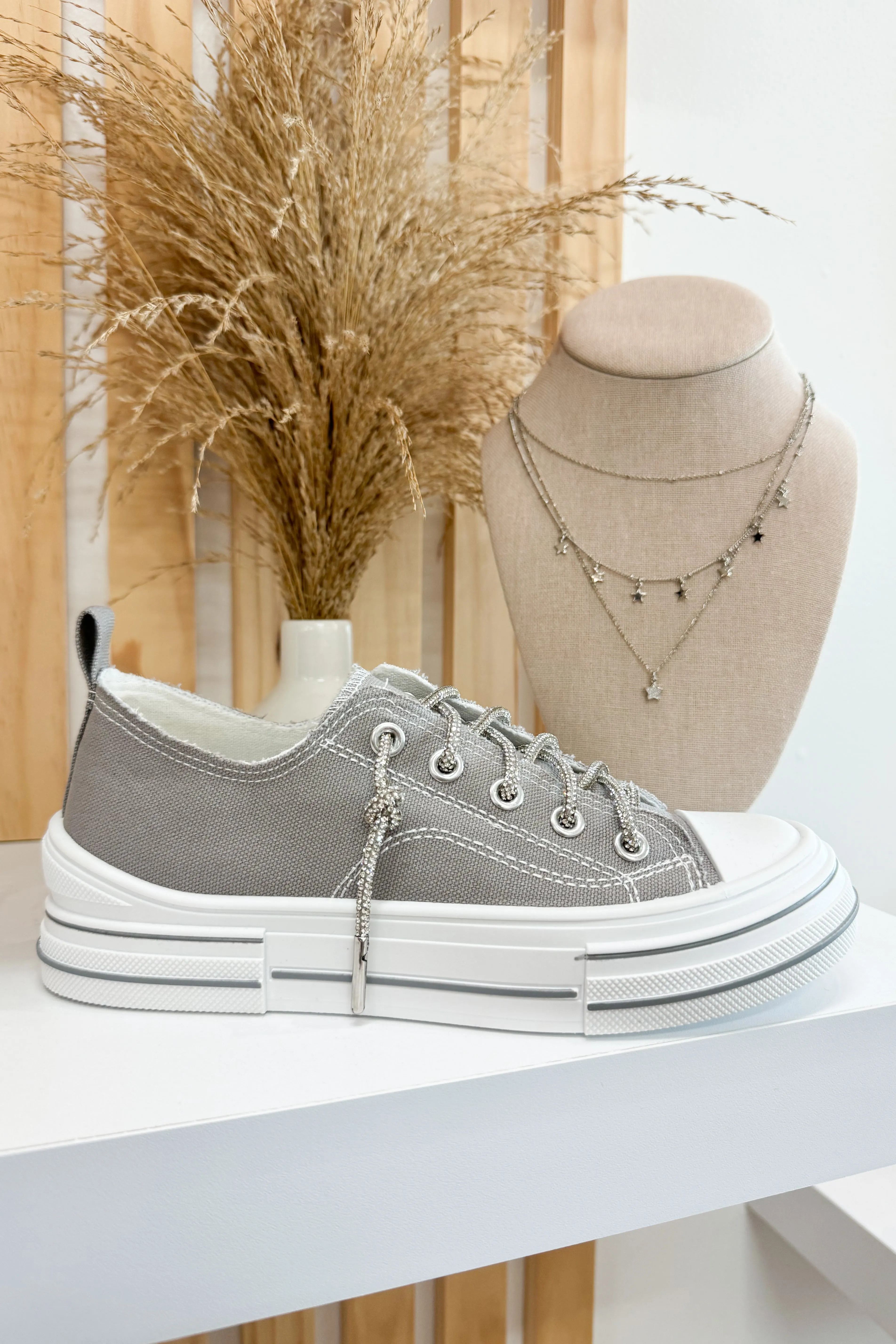 Very G Aman Sneakers (Grey)