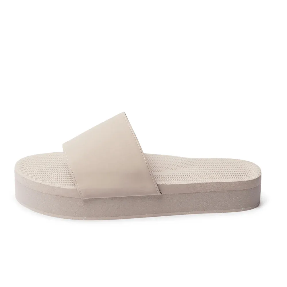 WOMEN ESSNTLS SLIDES PLATFORM SNEAKER SOLE